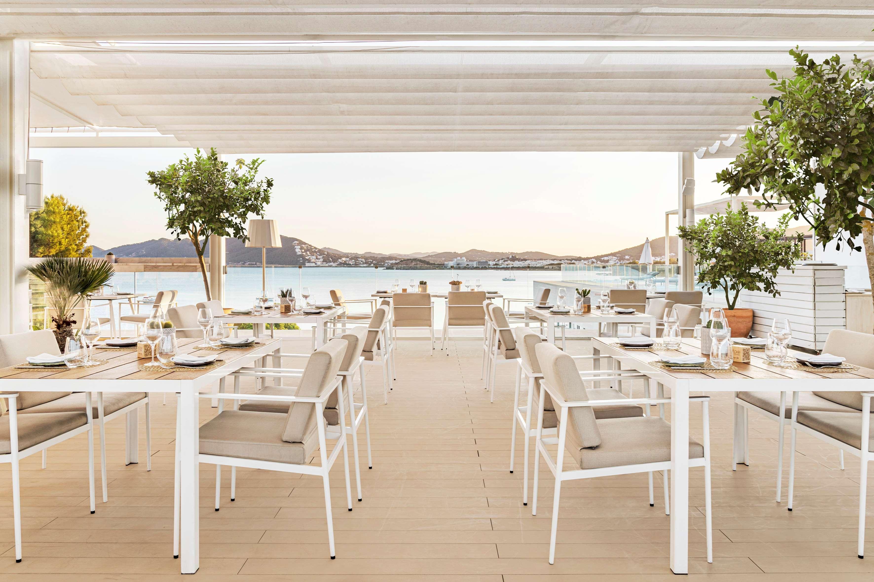 Me Ibiza - The Leading Hotels Of The World Santa Eulària des Riu Εξωτερικό φωτογραφία